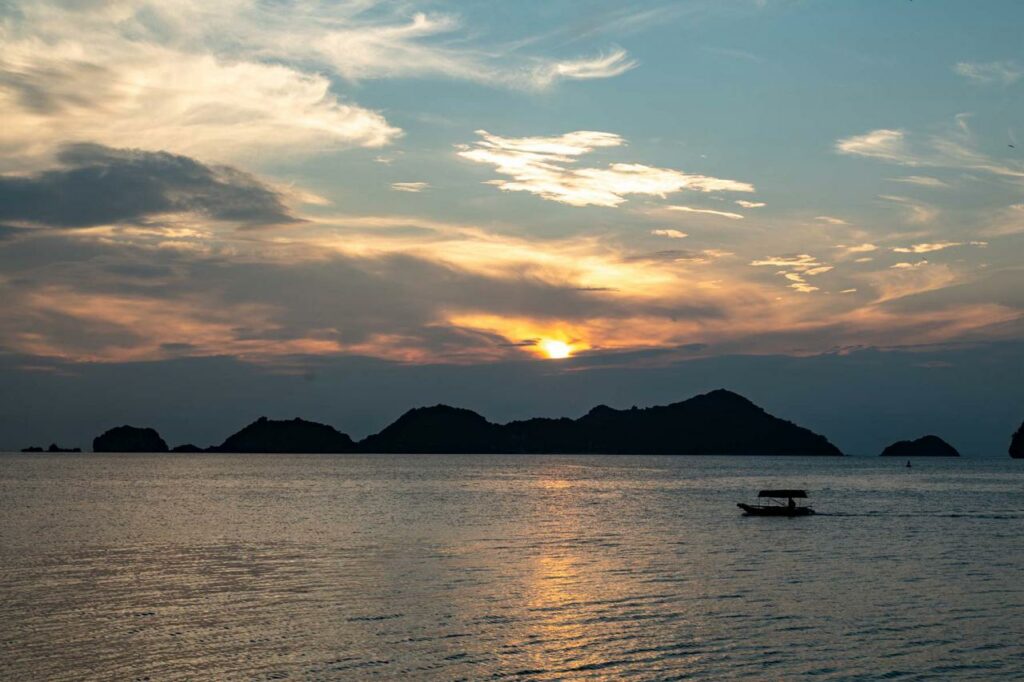 Étreinte Crépusculaire