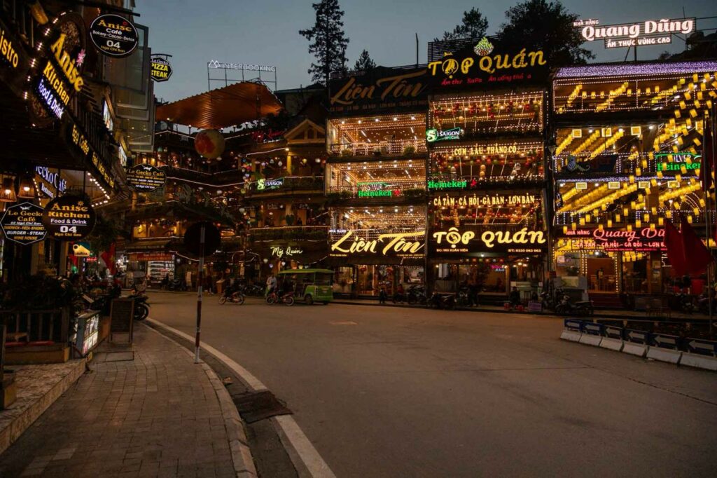 Murmures Lumineux de la Nuit Urbaine
